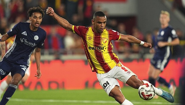 G�ztepe, Antalyaspor'u ate�e att�