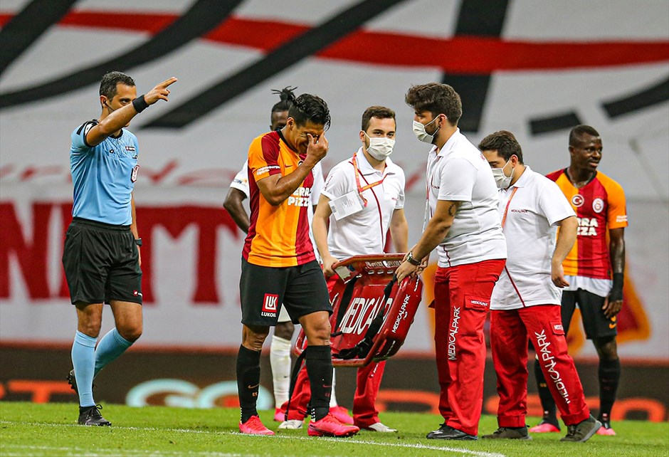 Galatasaray da Başakşehir maçı kadrosu şekilleniyor