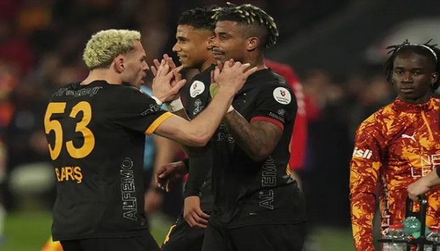 Lider Galatasaray Kocaelispor'u a��rl�yor: �lk 11'ler belli oldu