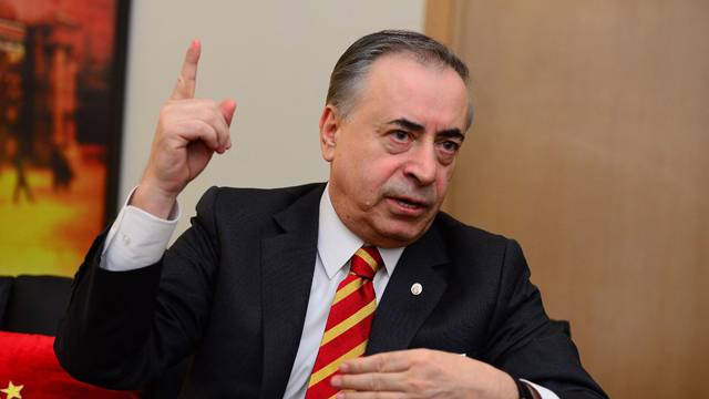 Galatasaray Başkanı Cengiz: UEFA men cezası vermeyecek