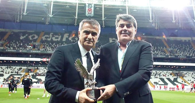 Şenol Güneş, Beşiktaş a veda etti