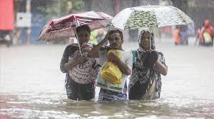 Hindistan da muson yağmurları 20 kişinin ölümüne yol açtı