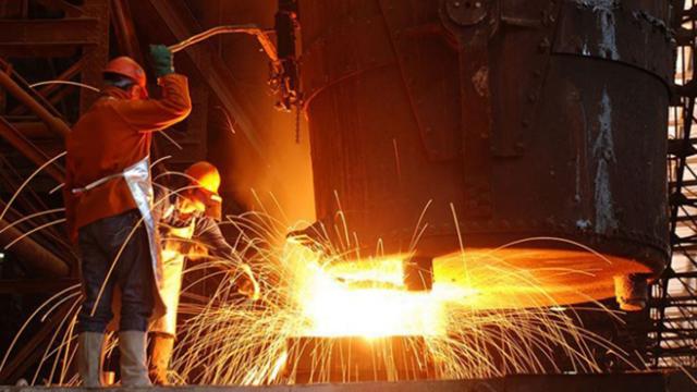 Sanayi üretimi yıllık yüzde 0,1 azaldı