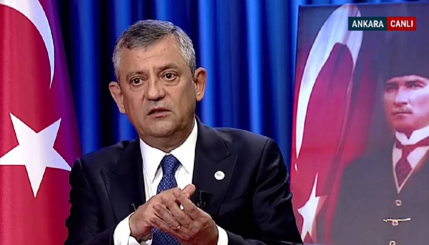 �zg�r �zel, Mustafa Sar�g�l ile g�r��mesini anlatt�: 'A�layarak kumpas oldu�unu s�yledi''