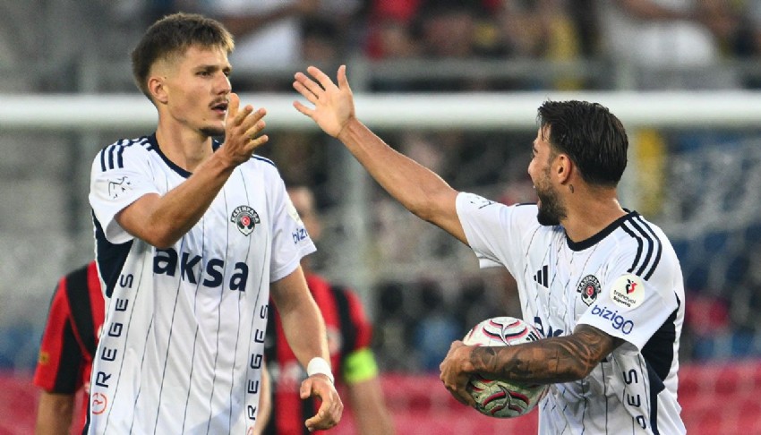 Emre Bel�zo�lu'nun Kas�mpa�a's� durdurulam�yor: �kinci yar� geri d�nd�ler