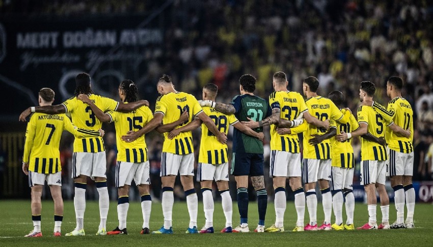 Fenerbah�e'den ameliyat a��klamas�: Y�ld�z isim 2 ay yok