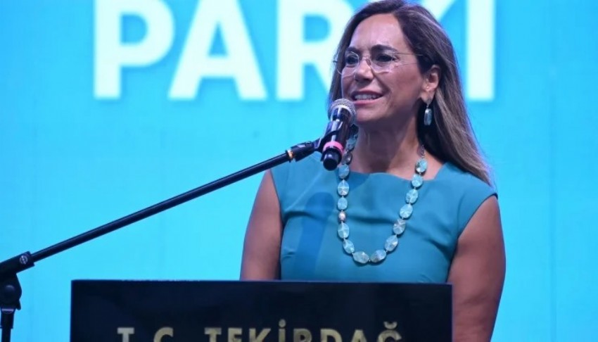 Bir B�y�k�ehir Belediye Ba�kan� daha CHP'den istifa etti