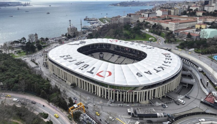 Be�ikta�'�n sahas�nda oynanmas� gereken Hapoel Beer Sheva ma�� g�venlik gerek�esiyle yurt d���na al�nd�