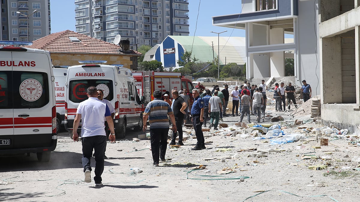 Nevşehir de iskele çöktü! 2 işçi öldü