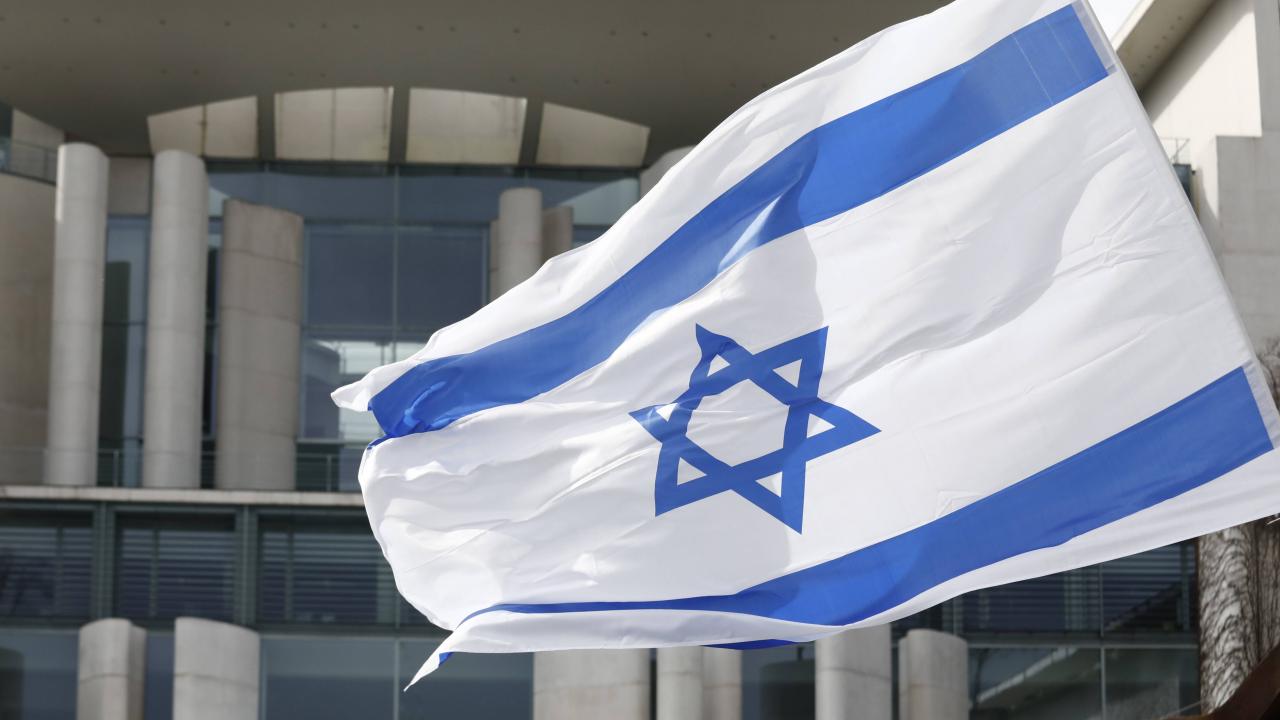 İsrail, Güney Afrika yı hedef aldı