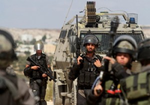 İsrail askerleri 19 Filistinliyi gözaltına aldı!