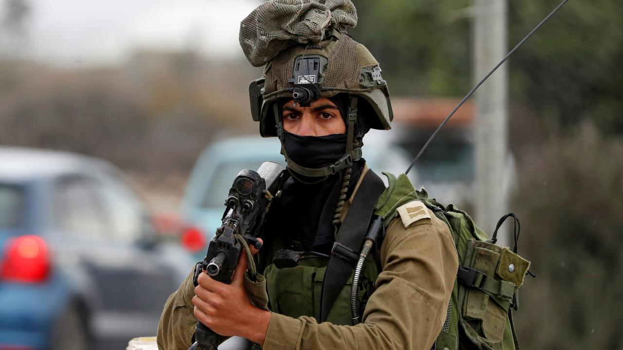 İsrail askerleri Batı Şeria da bir Filistinliyi öldürdü