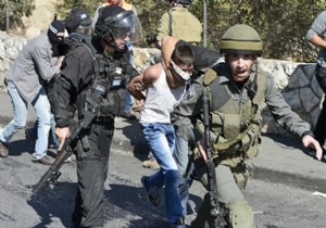 İsrail de 6 sı çocuk 8 Filistinli gözaltına alındı