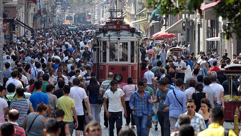Valilik ten İstanbul daki Suriyelilere son uyarı: Süre uzatılmayacak!