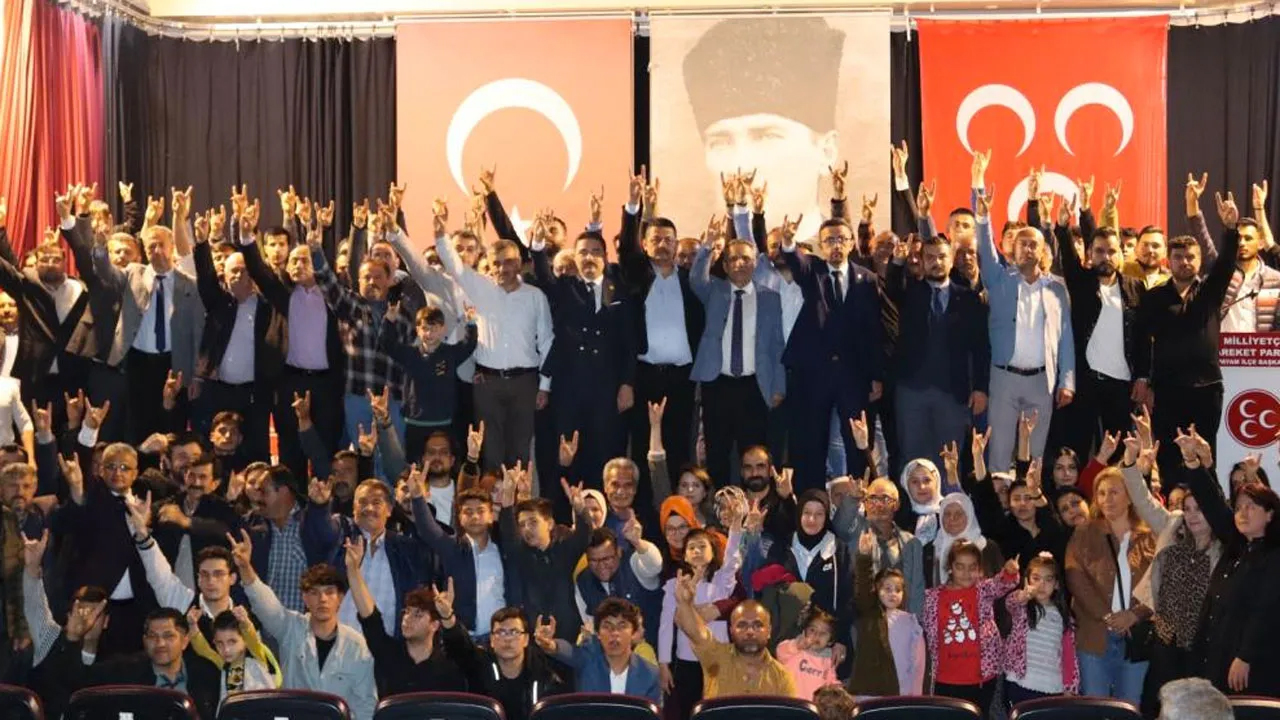 Yeni adresleri MHP oldu: O partilerde toplu istifa şoku