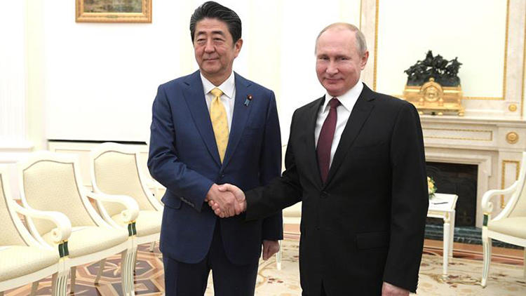 Japonya Başbakanı Şinzo Abe den Rusya ile barış sözü