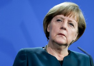 Merkel: IŞİD Irak ta soykırım yapıyor..!