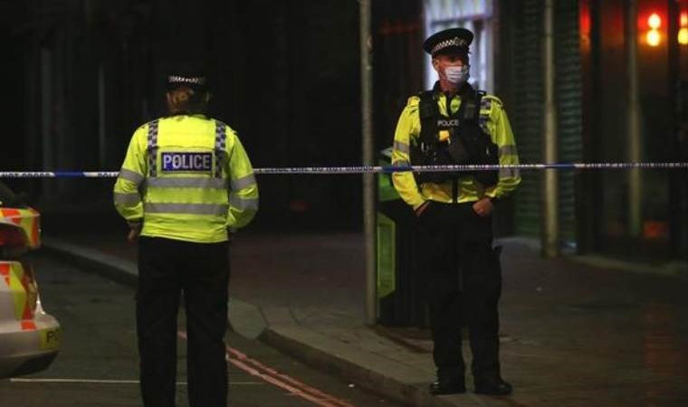 Londra da kimyasal maddeyle saldırı: 9 yaralı