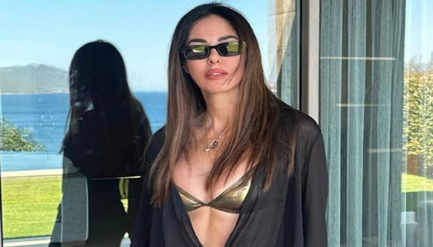 Defne Samyeli'nin bikinili pozu olay oldu