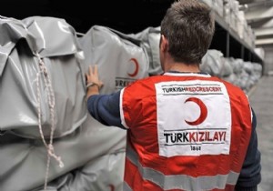 Kızılay dan Tuzhurmatu daki Türkmenlere yardım!