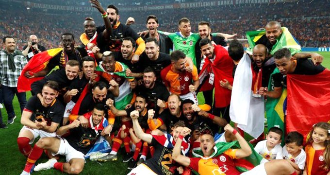 Kılıçdaroğlu ndan Galatasaray a kutlama