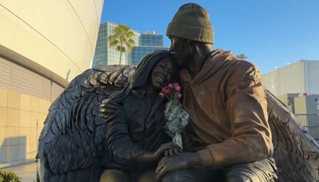 Los Angeles Kobe Bryant'� unutmuyor