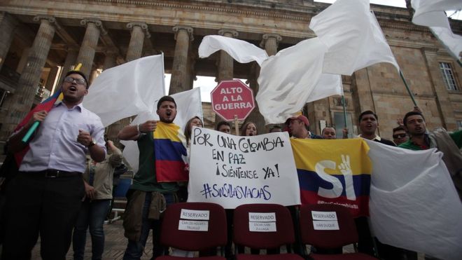 Kolombiya da ateşkes bir ay uzatıldı