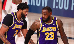 Lebron James rekor kırdı Lakers seriyi kazandı