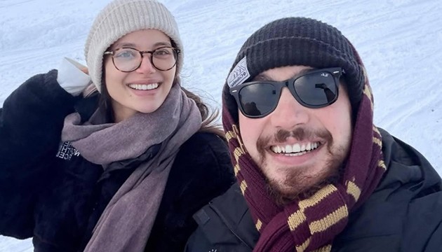 �nl� �ift Kars tatilinde