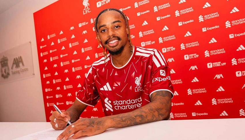 Liverpool y�ld�z oyuncuyu transfer etti