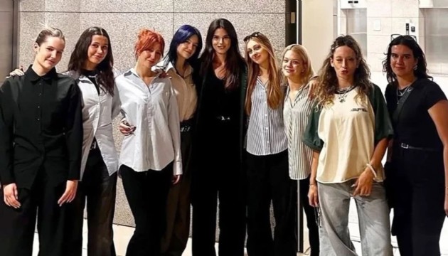 Manifest'in imza art kaldrld