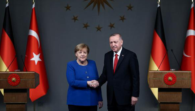 Cumhurbaşkanı Erdoğan Merkel ile görüştü!