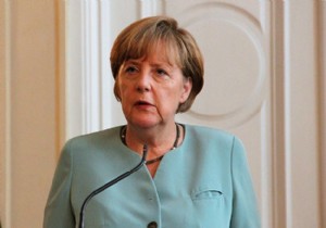 Merkel ve Rasmussen den mülteci açıklaması