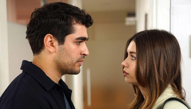 Afra Sara�o�lu'ndan Mert Ramazan Demir sorusuna ka�amak cevap