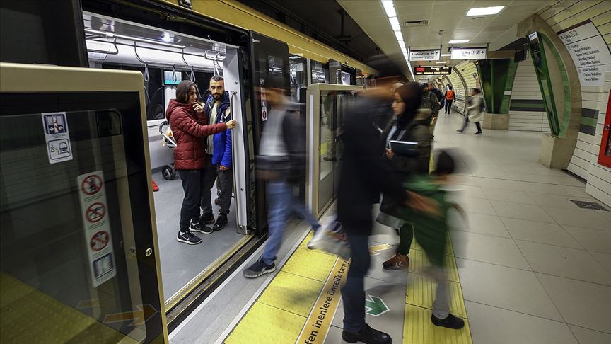 İstanbul da metro seferlerine 29 Ekim düzenlemesi