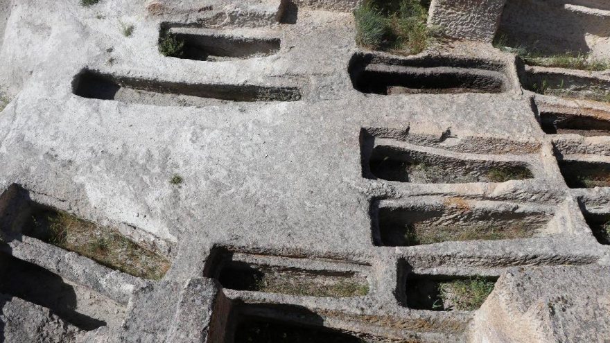 Kapadokya’daki antik mezar büyük ilgi çekiyor