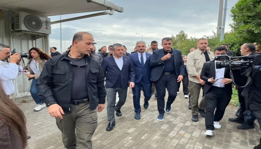 �zg�r �zel'den Mustafa Bozbey'e ziyaret