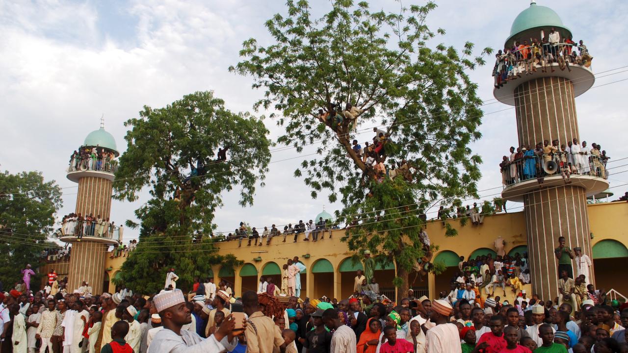 Nijerya da 186 yıllık tarihi cami çöktü: 10 kişi öldü