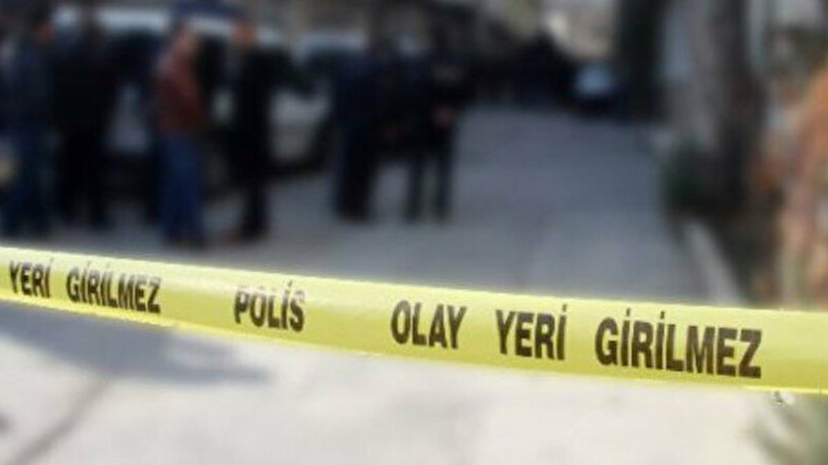 Adana da öğrenci evinin bahçesinde el bombası dehşeti