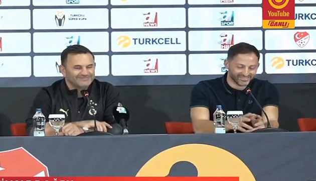 Okan Buruk ve Tedesco'dan ortak bas�n toplant�s�: Samimi g�r�nt�ler dikkat �ekti