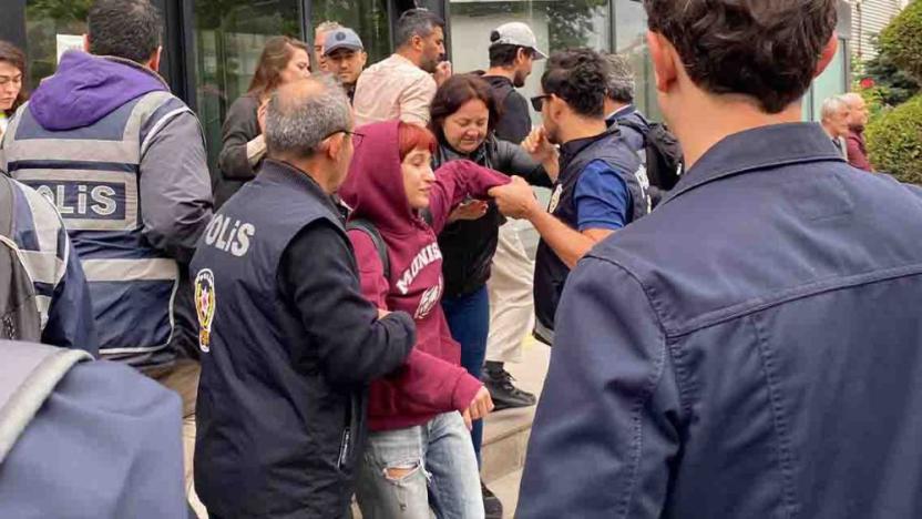 Eskişehir’de Onur Yürüyüşü ne polis müdahalesi: 18 gözaltı