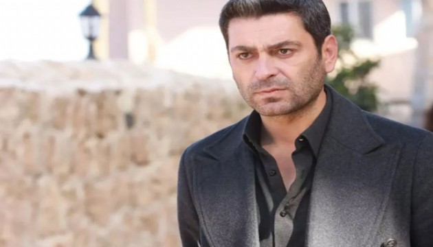 Ozan Akbaba'n�n ald��� �cret dudak u�uklatt�