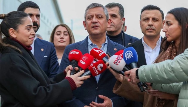 �zg�r �zel Tayfun Kahraman'� hastanede ziyaret etti: 'Anayasay� ihlal ediyorlar'