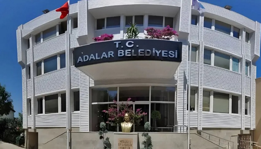 Adalar Belediyesi'nde se�im ertelendi