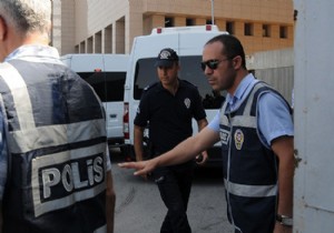 Adana daki  paralel  operasyonda 13 polis açığa alındı!