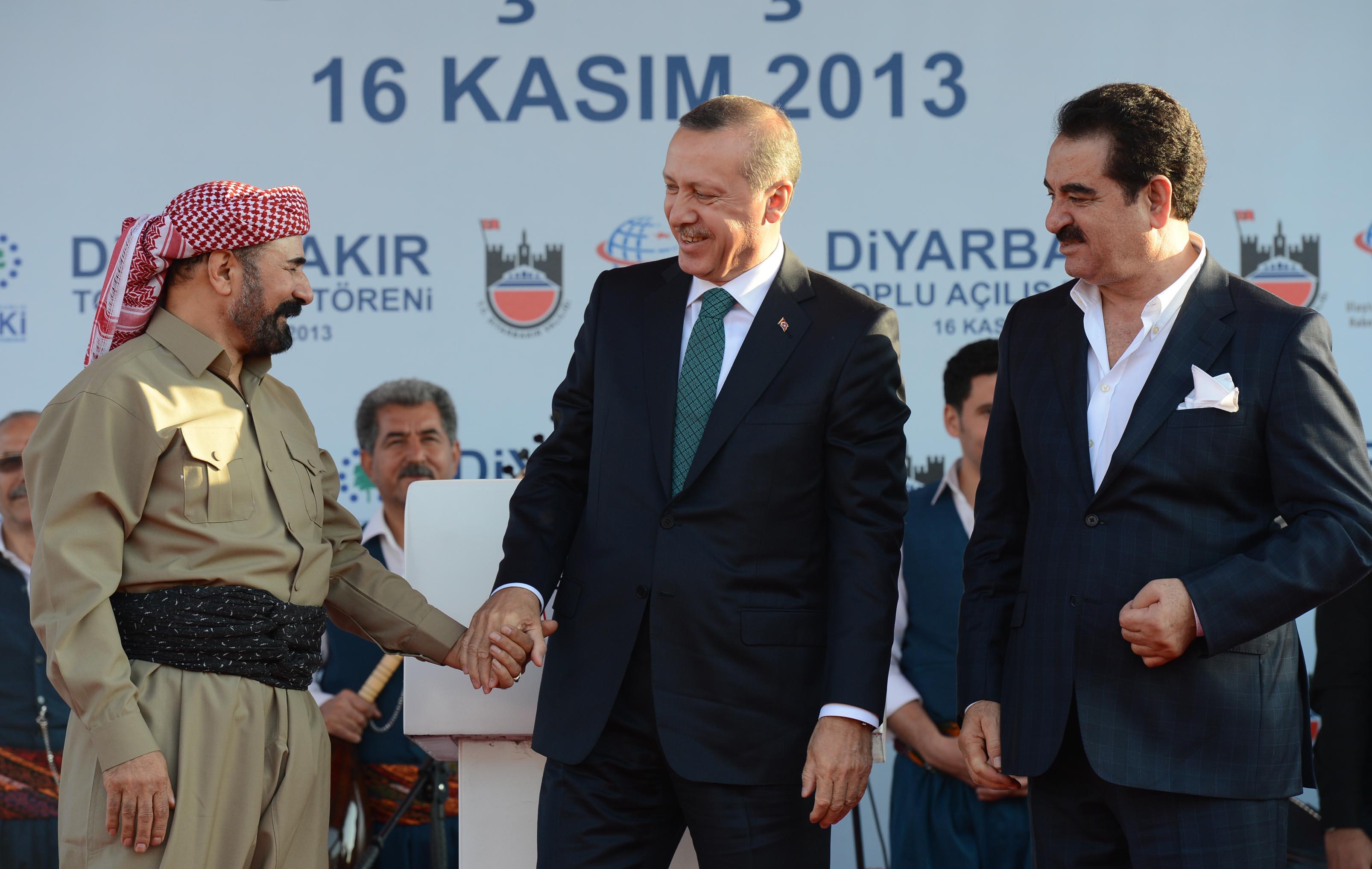 Şivan Perwer e Erdoğan ile el ele verdiği pozlar soruldu