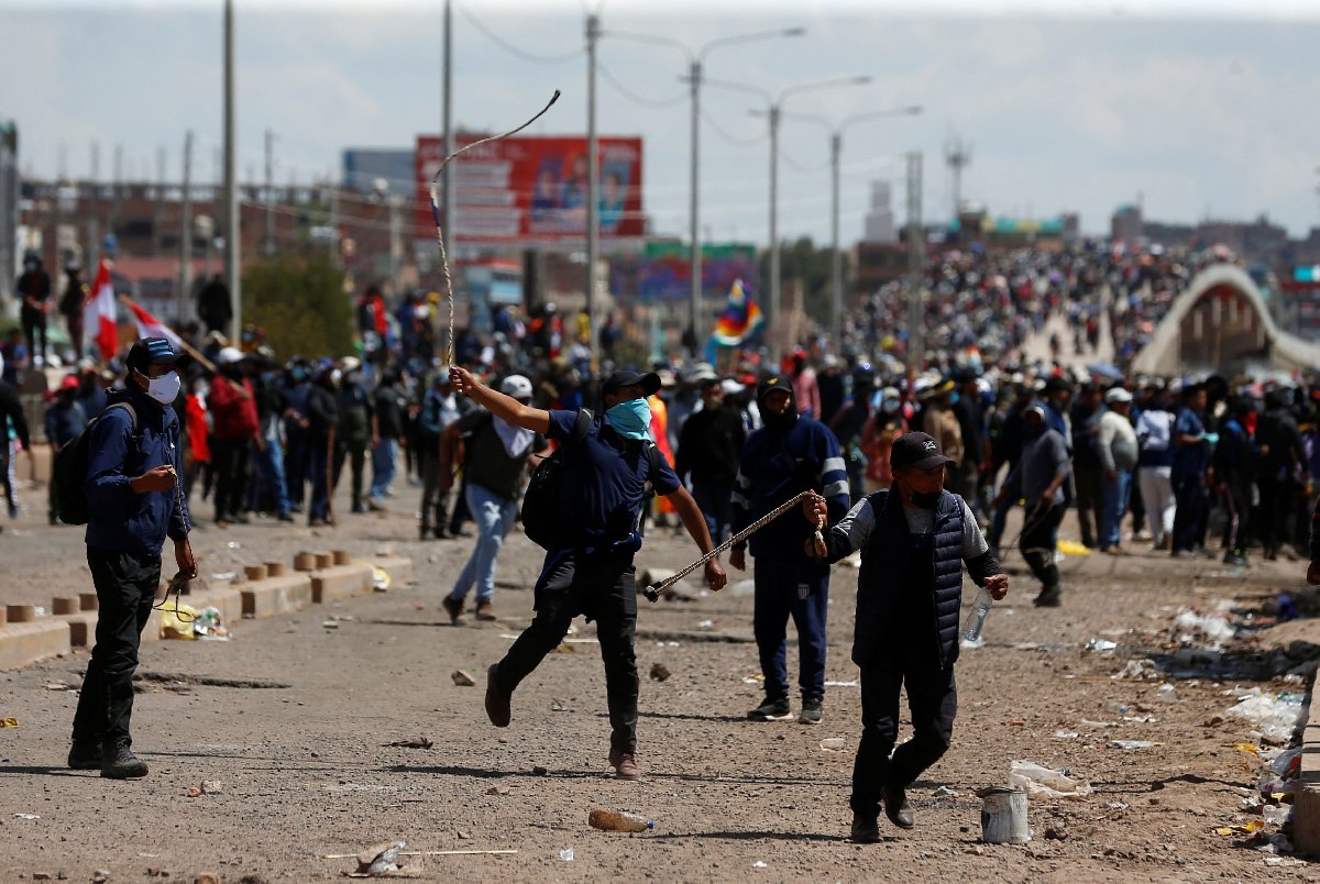 Peru da hükümet karşıtı protestolarda 43 kişi öldü