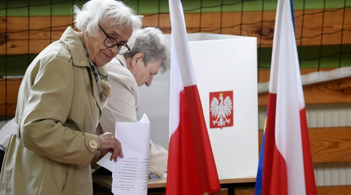 Polonya da seçim heyecanı