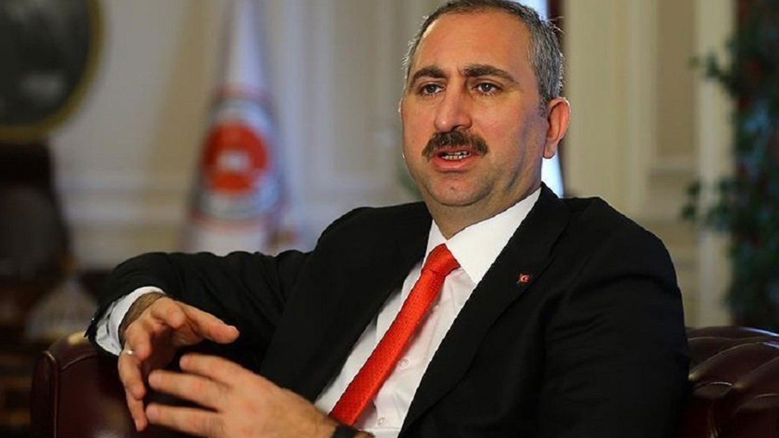 Adalet Bakanı Gül’den ‘Sedef Kabaş’ açıklaması: Hak ettiği karşılığı bulacaktır!