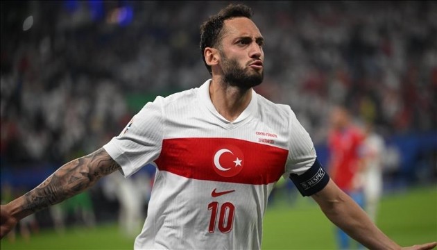 Hakan �alhano�lu: Daha g��l� d�nece�iz